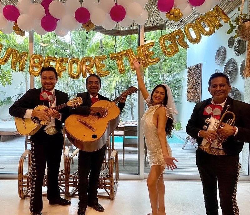 Mariachi Band
